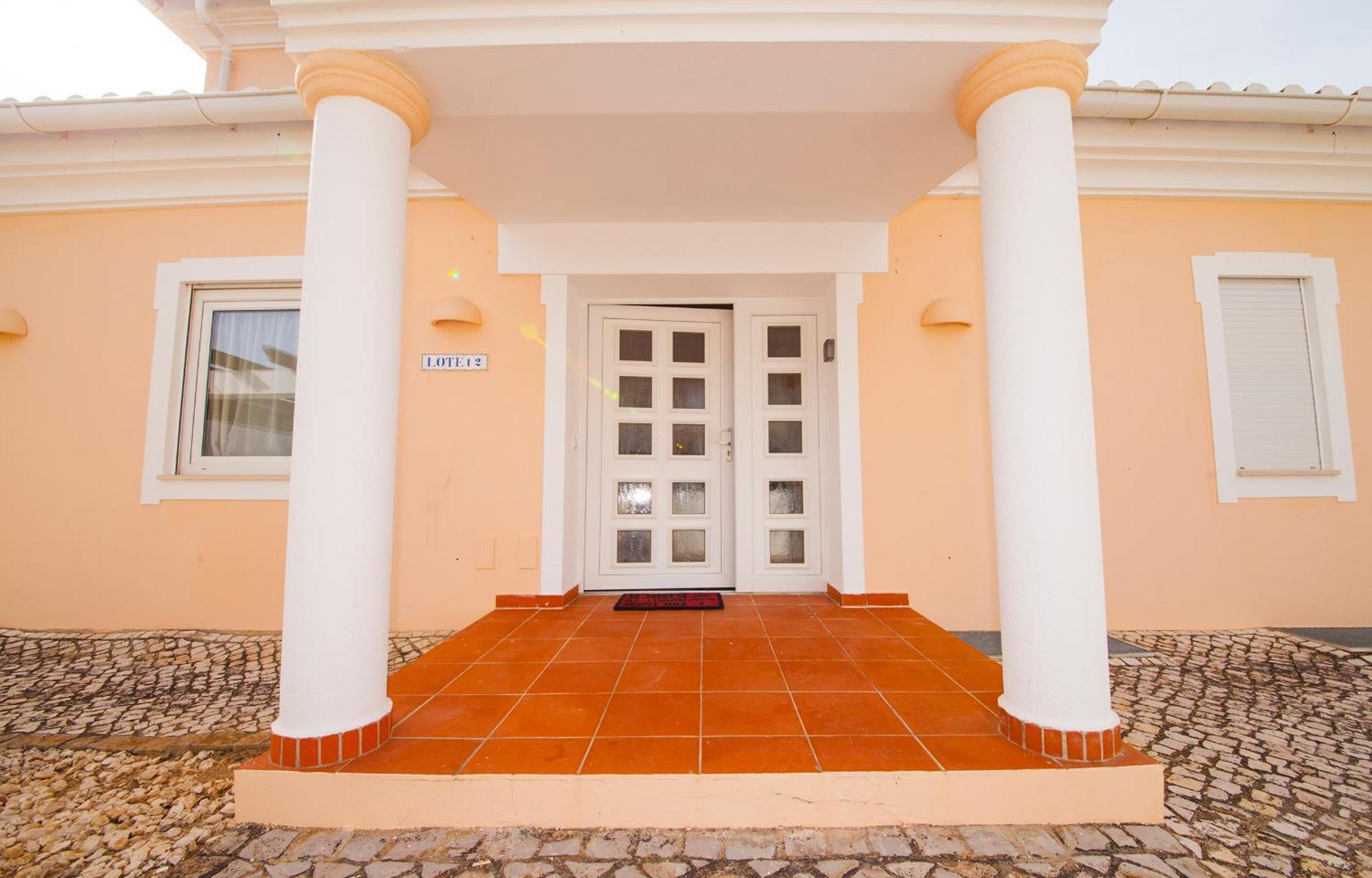 Villa D08 - Bay View In Vale Da